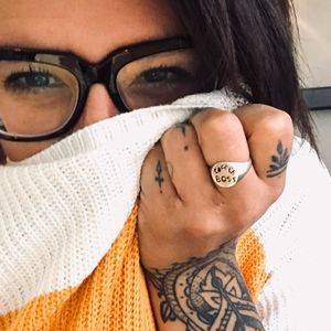 Meet your Posher, Véro